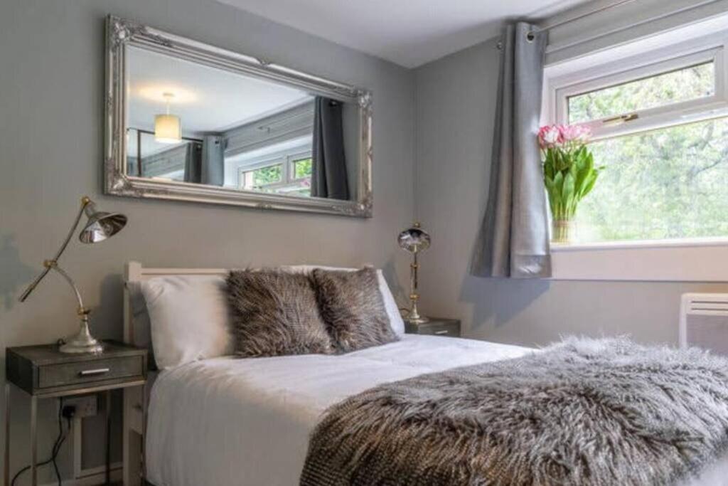 Apartamento Cosy 1 Bed With Parking In City Centre Glasgow Exterior foto