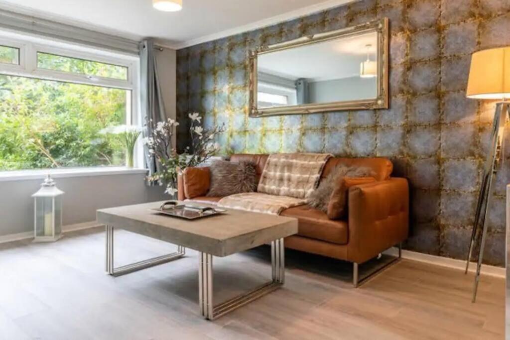 Apartamento Cosy 1 Bed With Parking In City Centre Glasgow Exterior foto